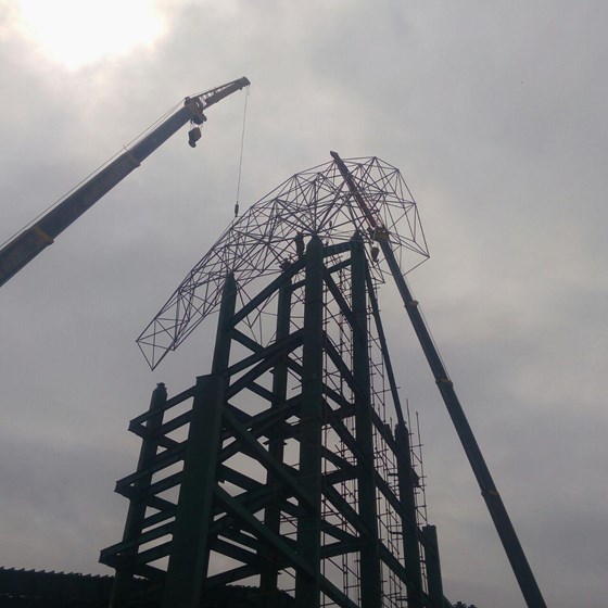 سیمرغ حیدر علی اف سازه فضاکار فرم آزاد  سان افق نور (2).jpg