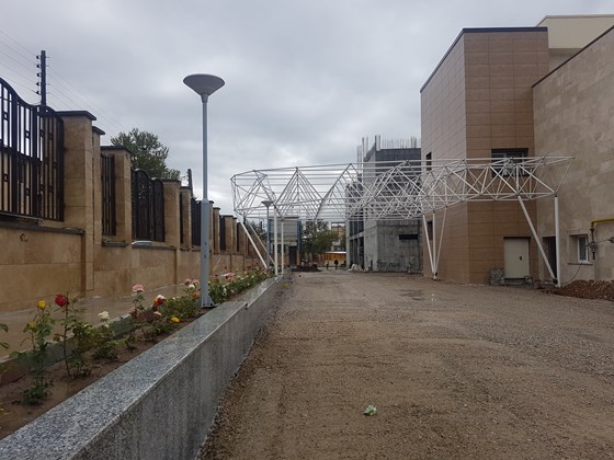 بیمارستان سینا سایبان ورودی سقف سازه فضاکار فضایی شرکت سان افق نور (4).jpg