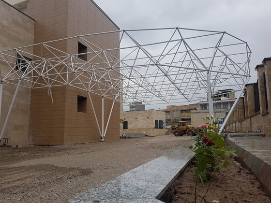 بیمارستان سینا سایبان ورودی سقف سازه فضاکار فضایی شرکت سان افق نور (6).jpg